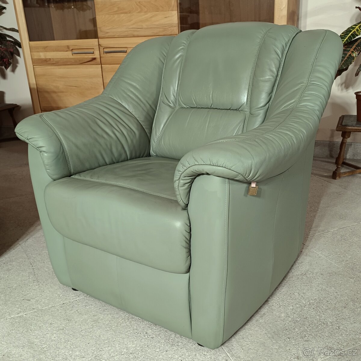 Kožená, značková sedací souprava 3+1+1. - 7