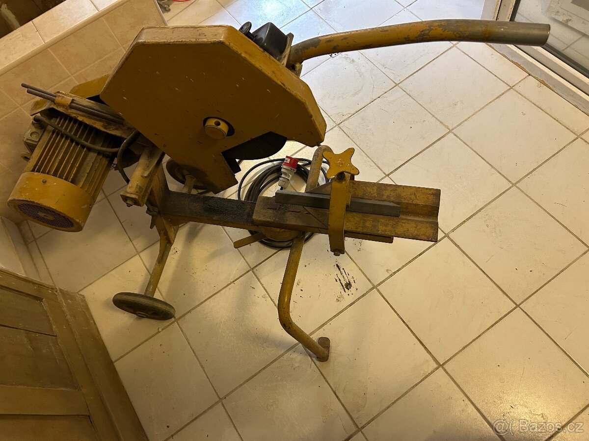 Frikční pila FP - 7