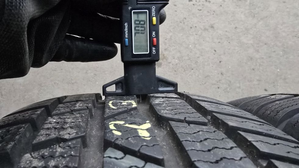 Zimní pneumatiky 205/60/16 Continental - 7