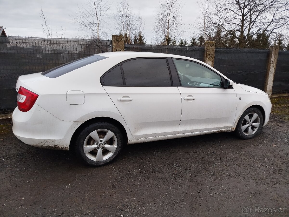 Prodám Škoda Rapid 1.6 TDI r.v.2013 - 7