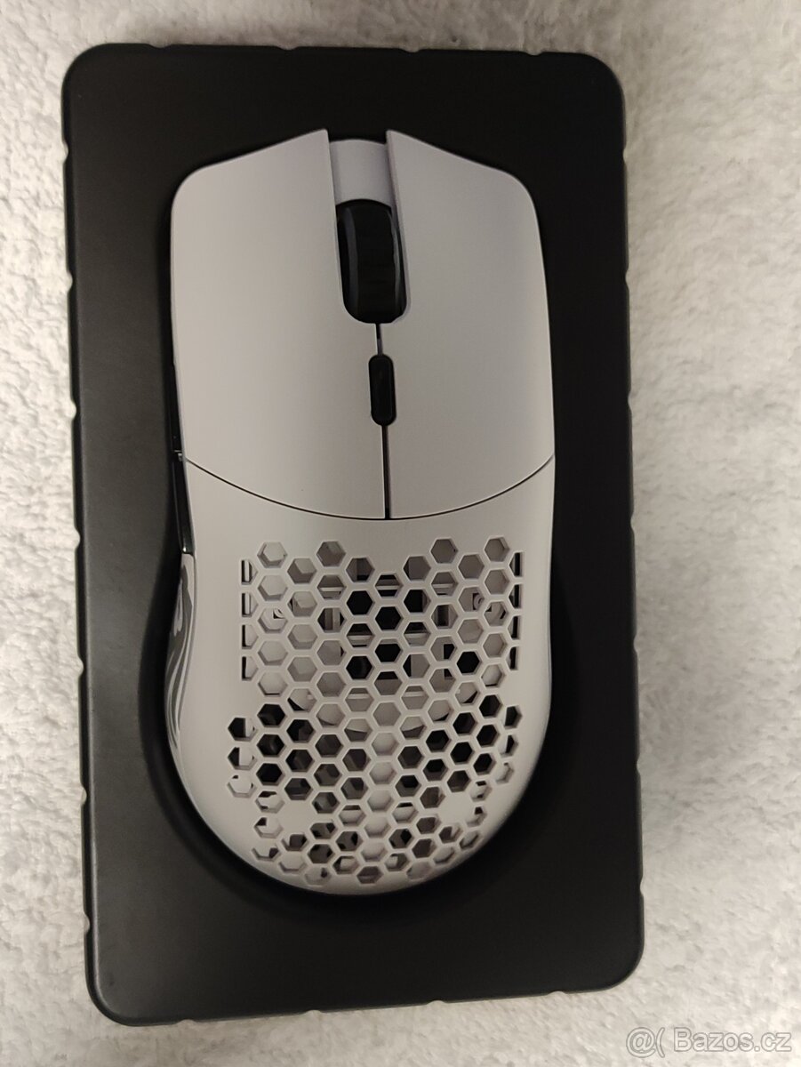 Glorious Model O Wireless (Matte White) - 7