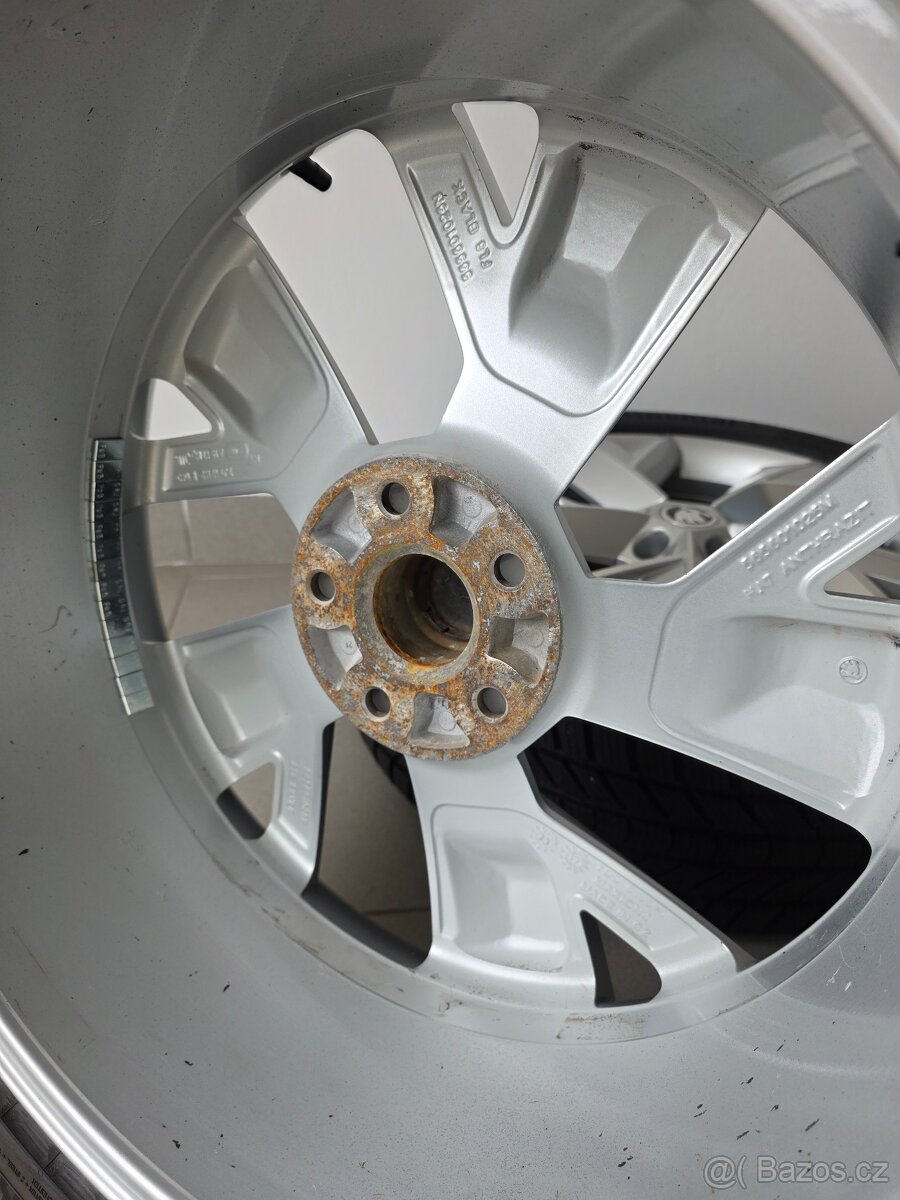 Orig. Skoda Kodiaq - Zimní Continental 235/50/19 - 7