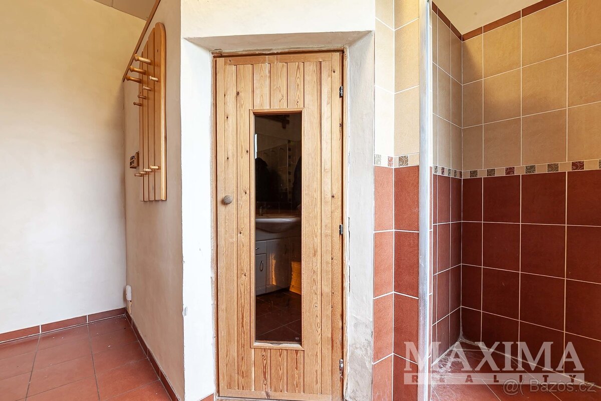 Dům 6 a více o ploše 290 m2 - Bašť, Bašť - 7