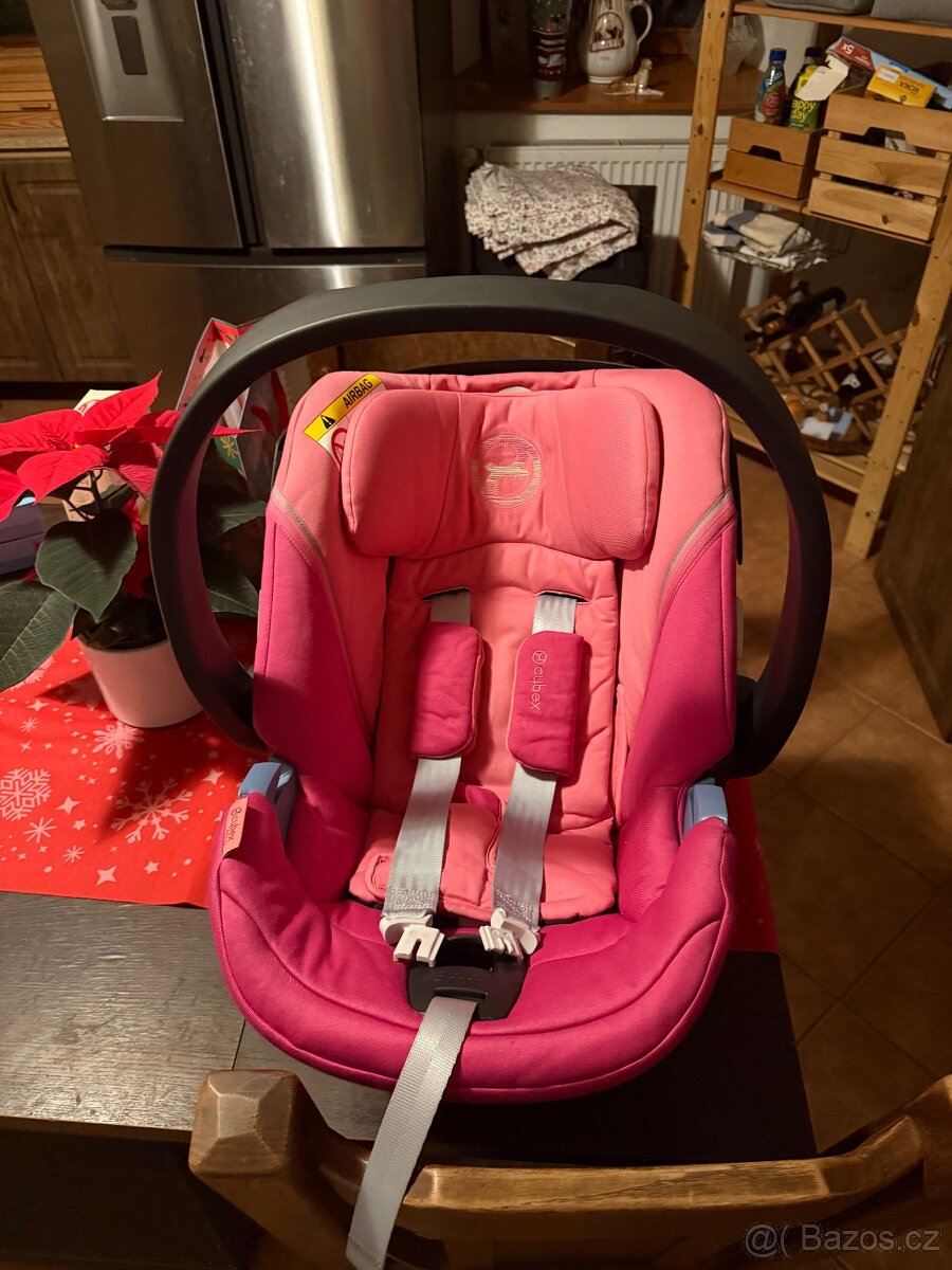 Kočárek Deryan - 7