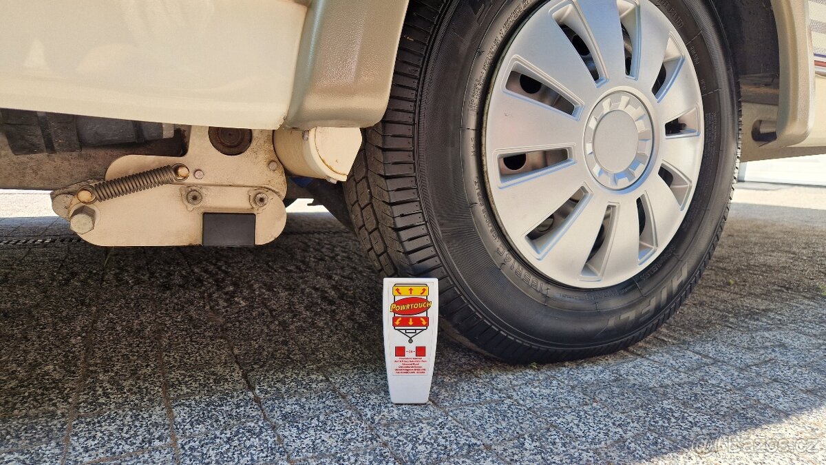 karavan Wilk ZĹAVA 500€ Stern 450 1300kg mover - 7