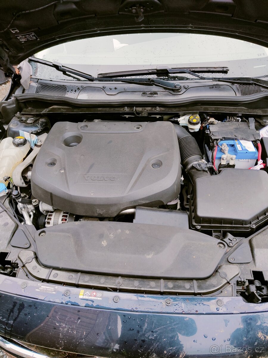 Volvo V40II 2,0 110kw - Náhradní díly - 7