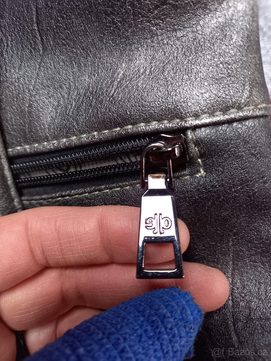 malá kabelka crossbody - 7