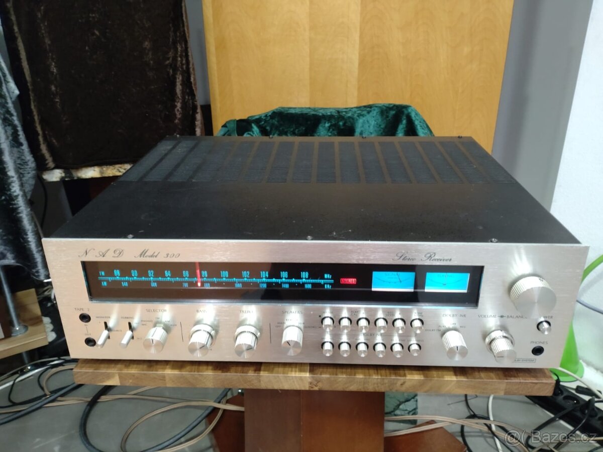 receiver NAD model 300 - 7