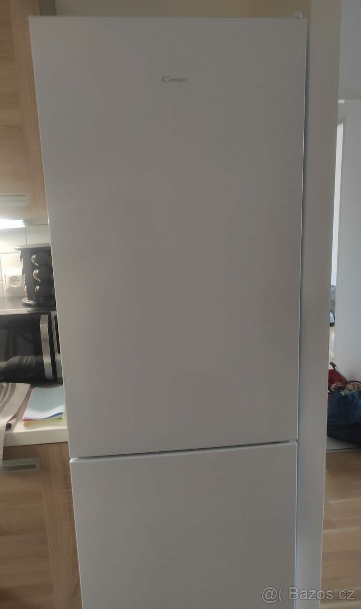 Lednicka s mrazákem CANDY - 7