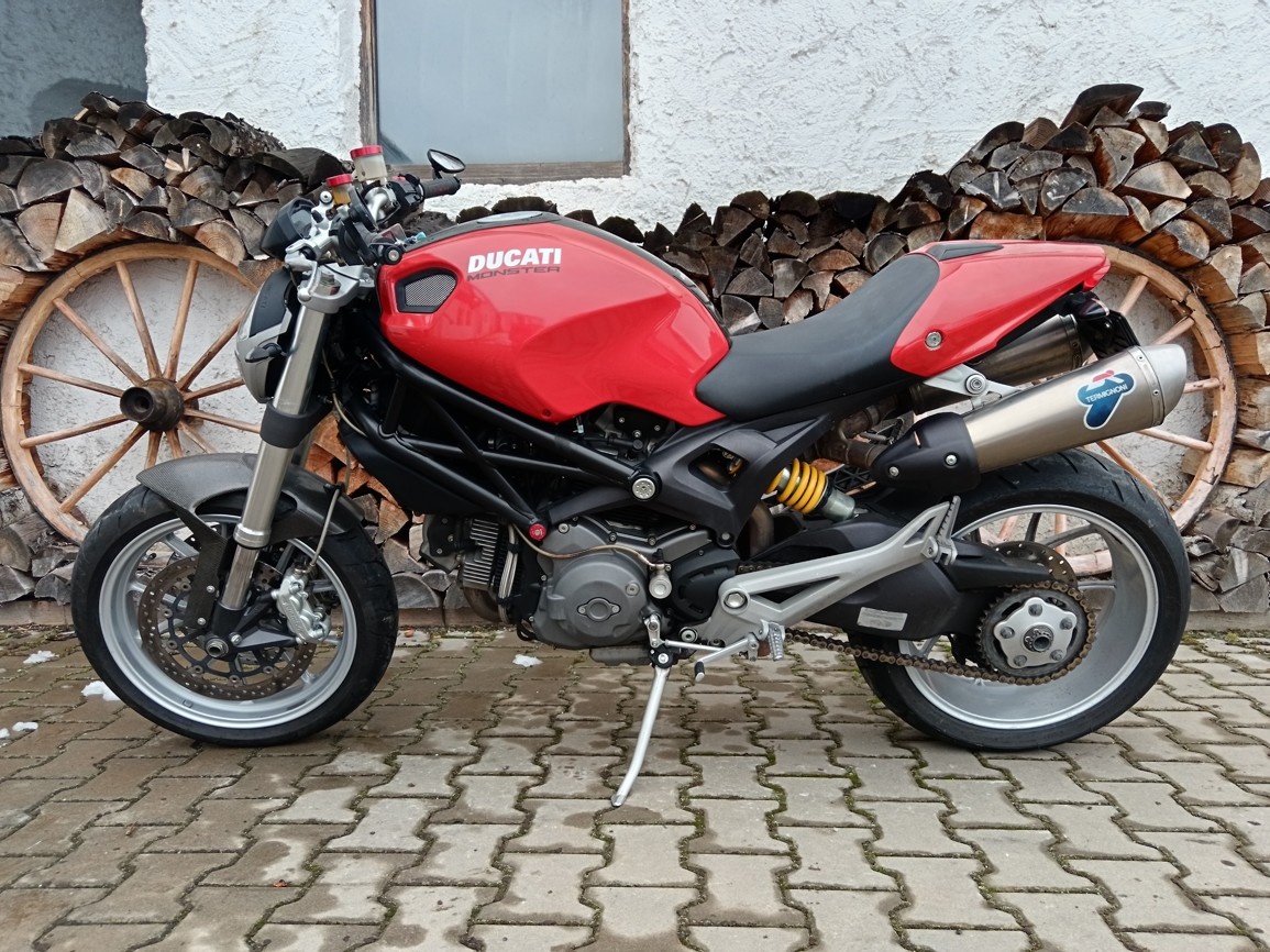 DUCATI MONSTER 1100 - 7