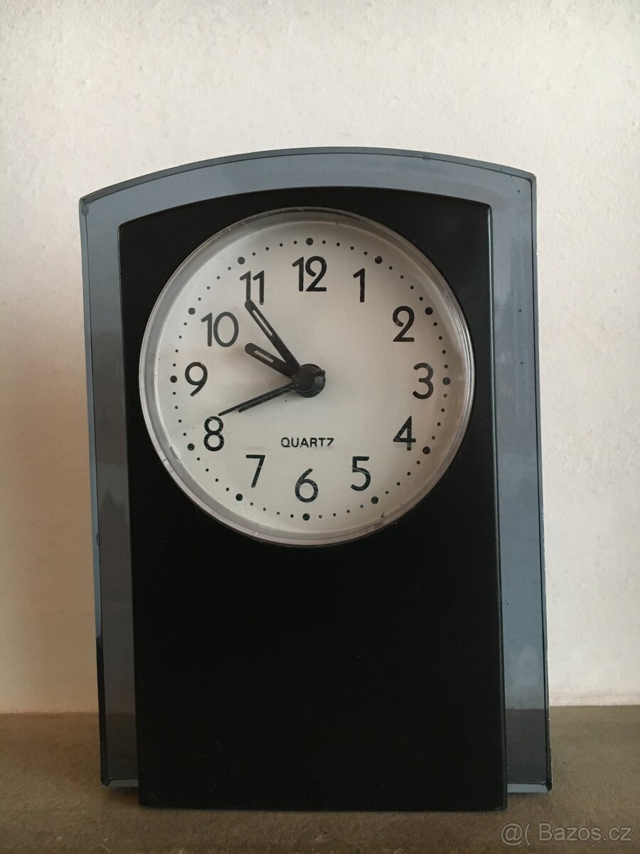 Hodinky QUARTZ, budík QUARTZ - 7