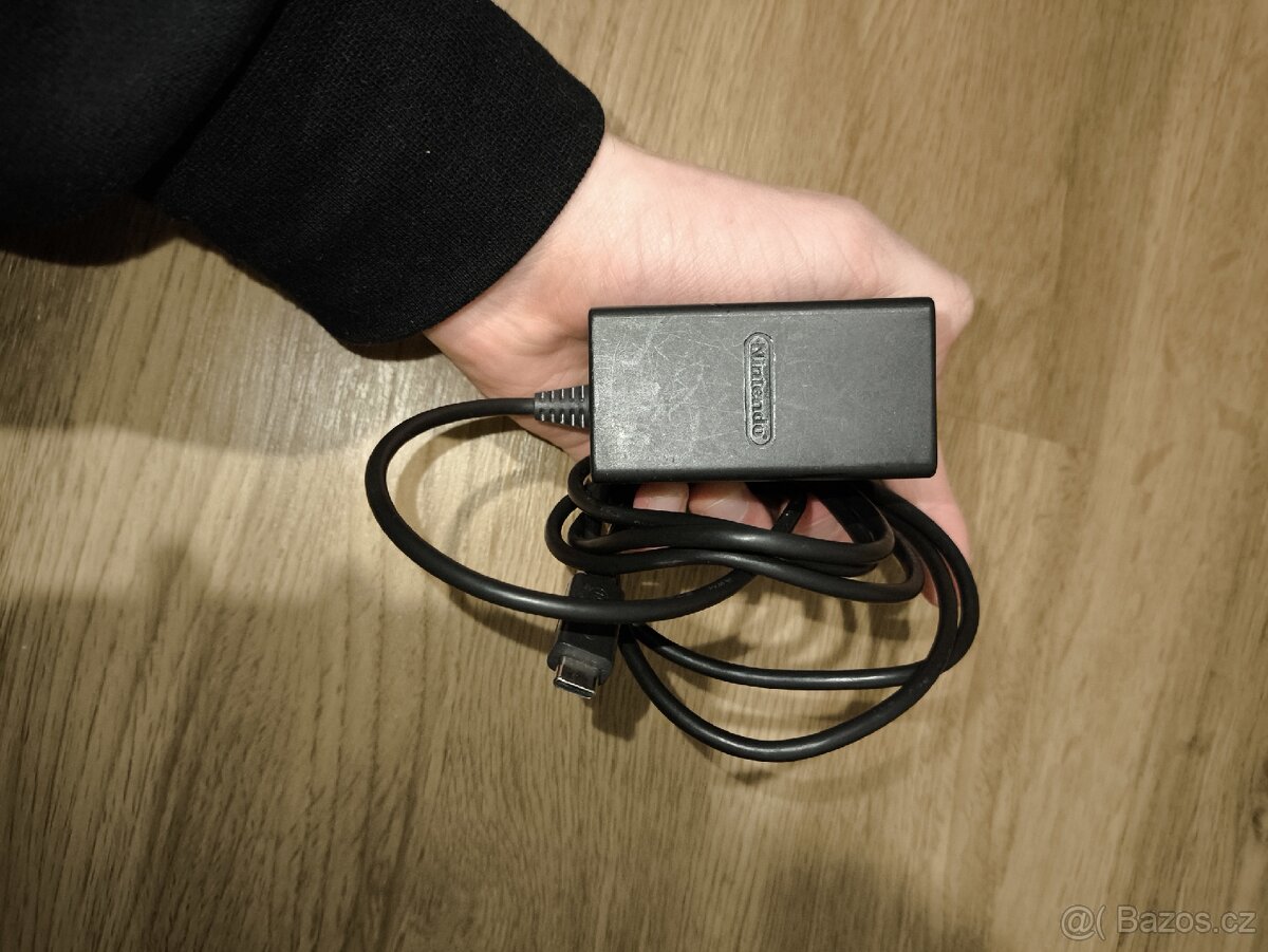 Prodávám Nintendo Switch - 7