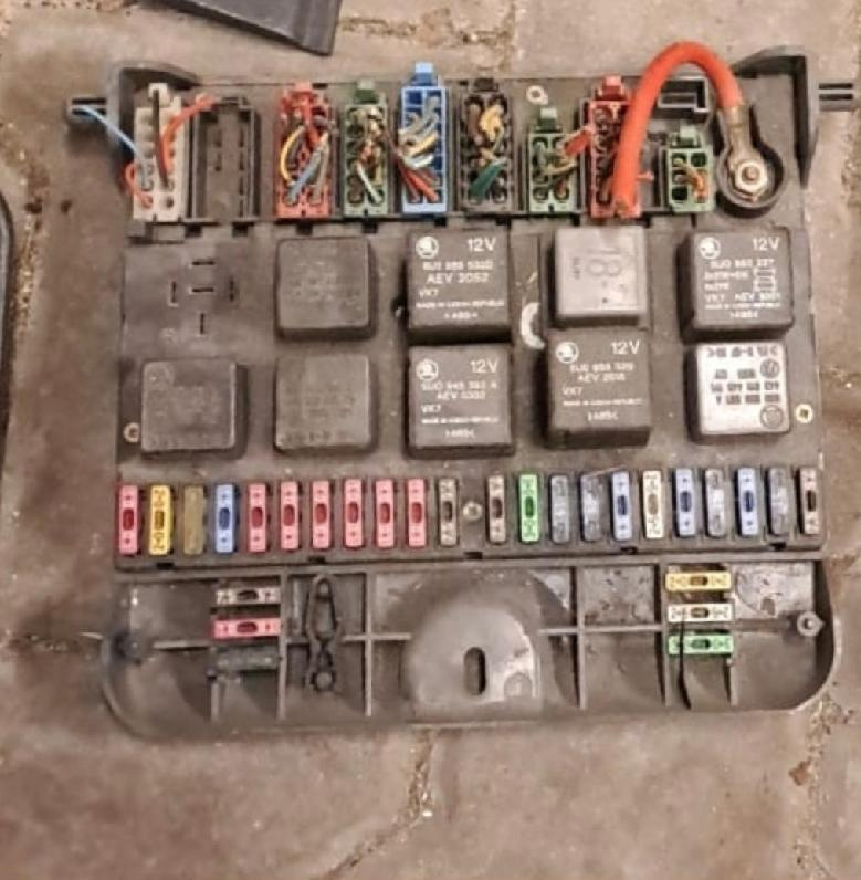 Škoda Favorit a Forman díly 4 ram. volant - 7