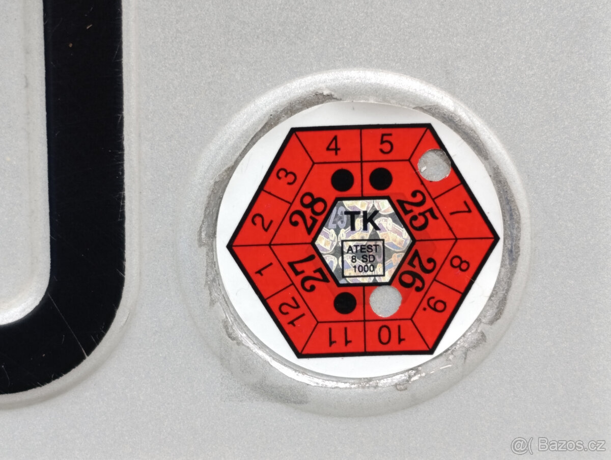 Prodej skútrů s doklady a malým nájezdem kilometrů - 7