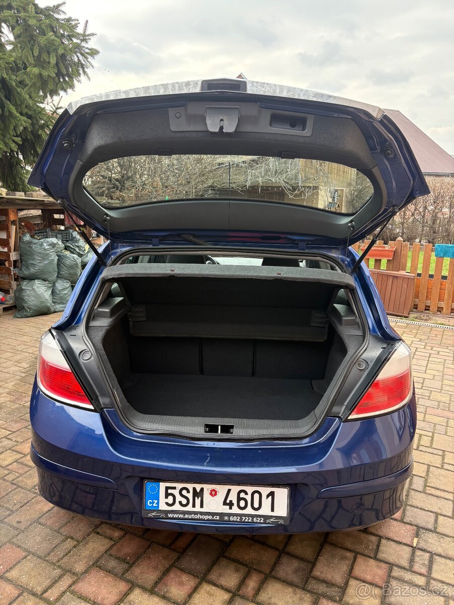 Opel Astra H, benzin 1.4, r.2004 - 7