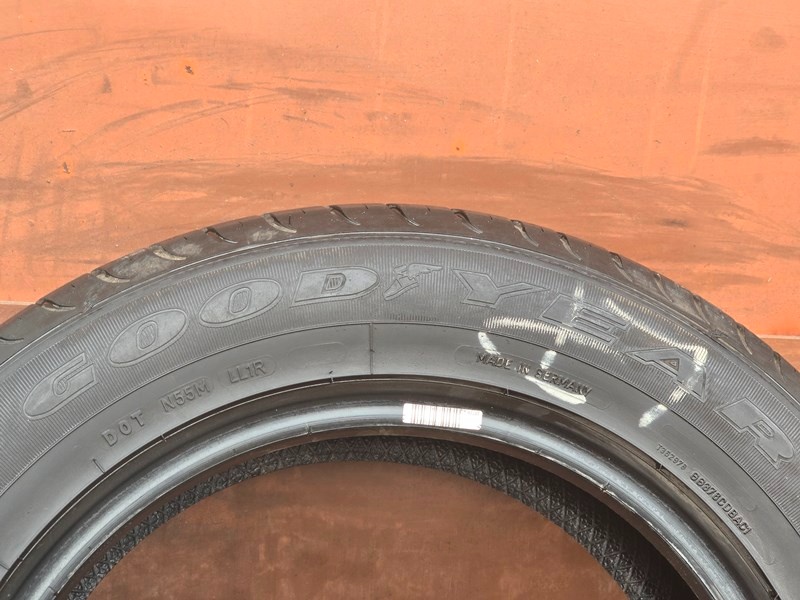 Letní Goodyear 215/60/16 - 7