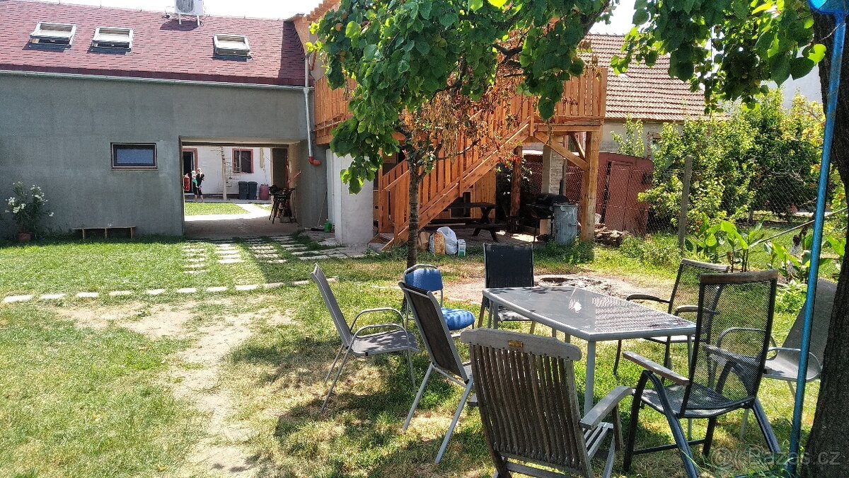 Pronájem apartmánu 1+kk - 7