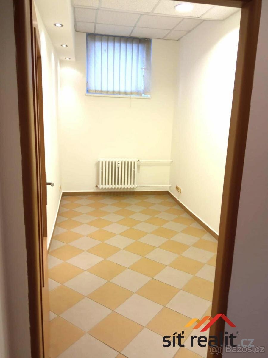 Prodej bytu 3+1 Matúškova-Praha - 7