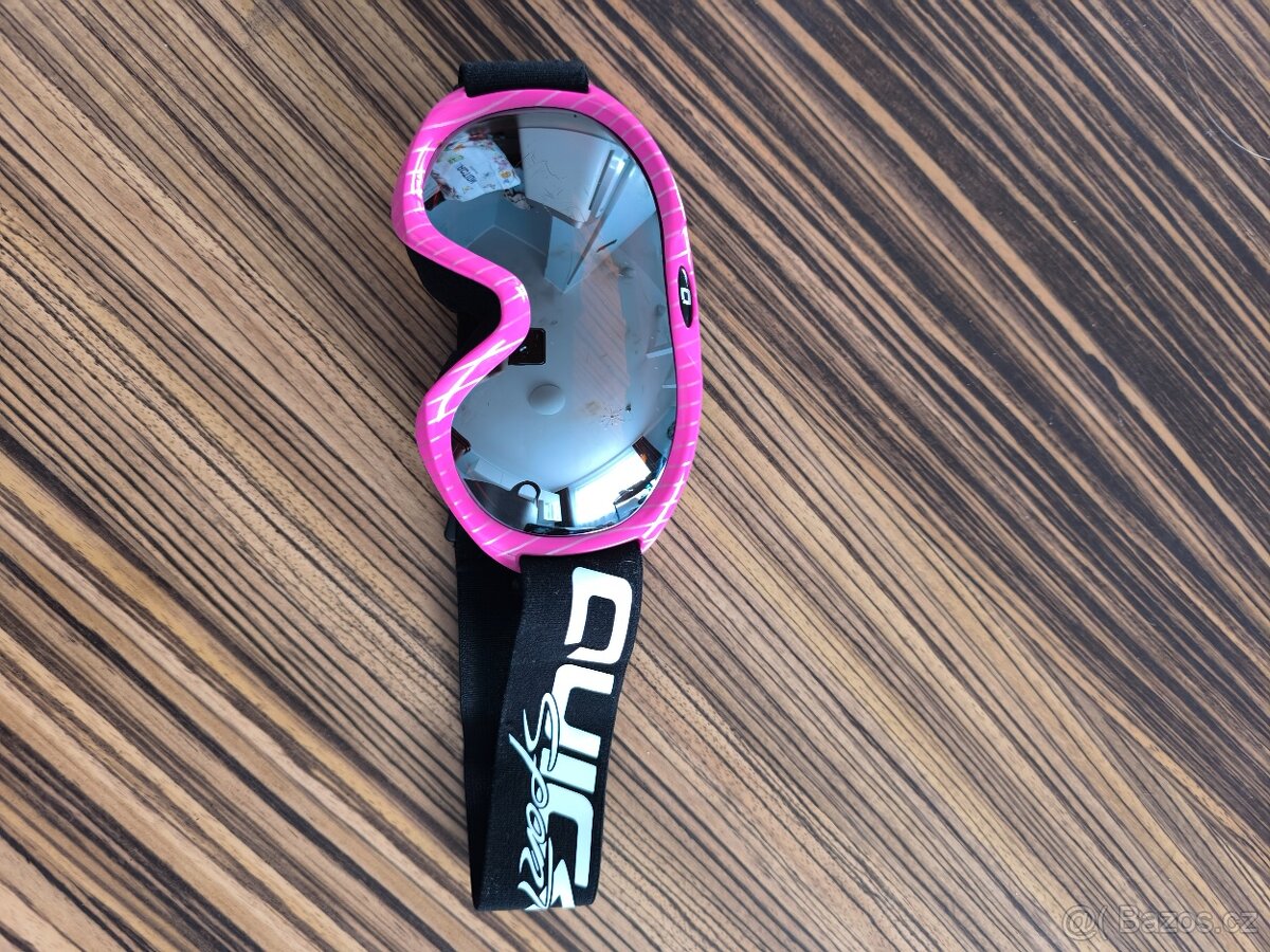 Prodám lyže, lyžáky,helmy, brýle - 7