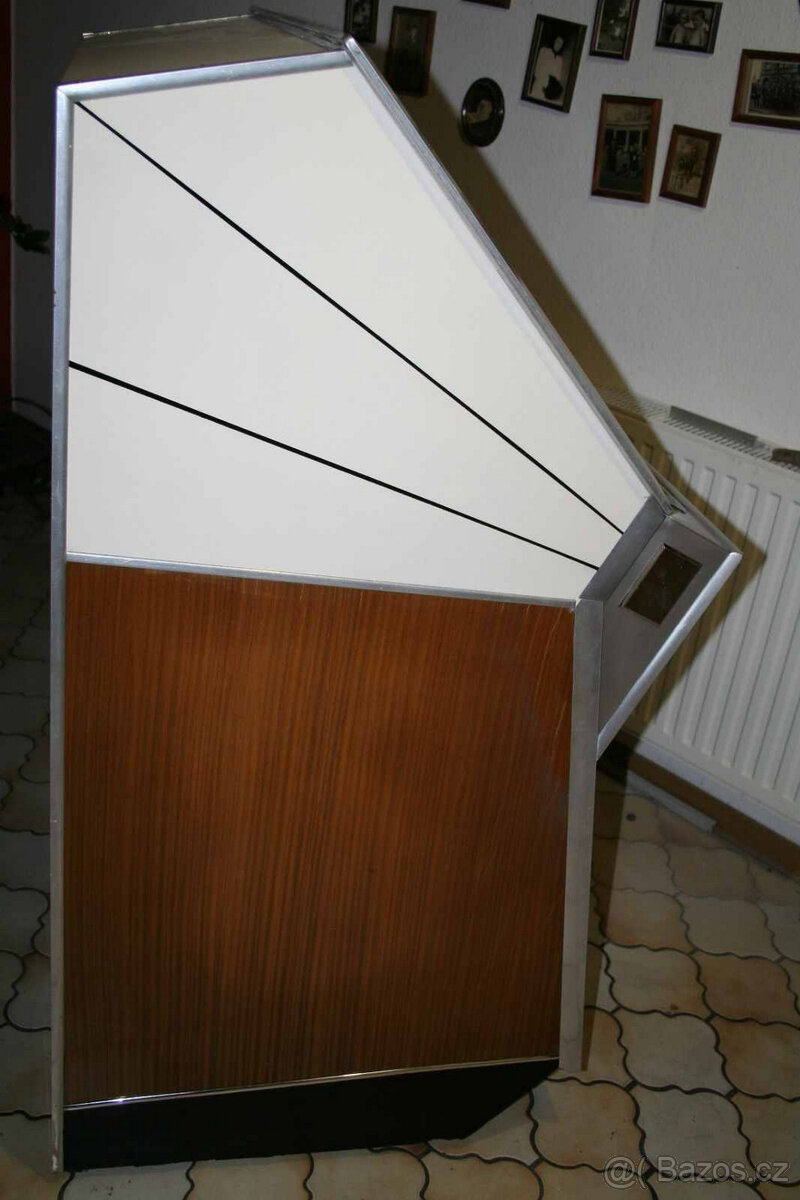 Fantastický vintage jukebox Wurlitzer Lyric M - ze 60. let - 7