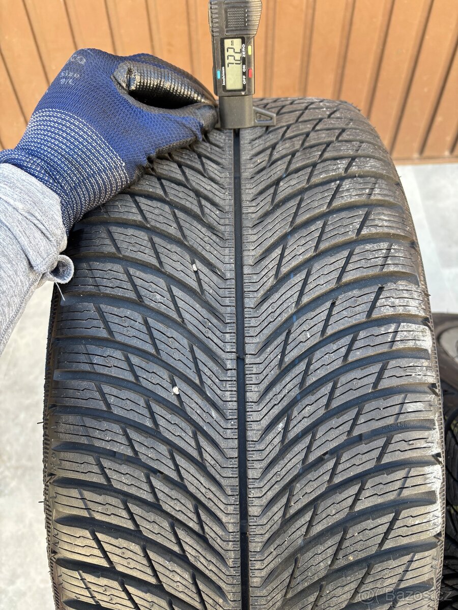 W205 C205 Mercedes Alu Kola R18 Zimní Michelin - 7