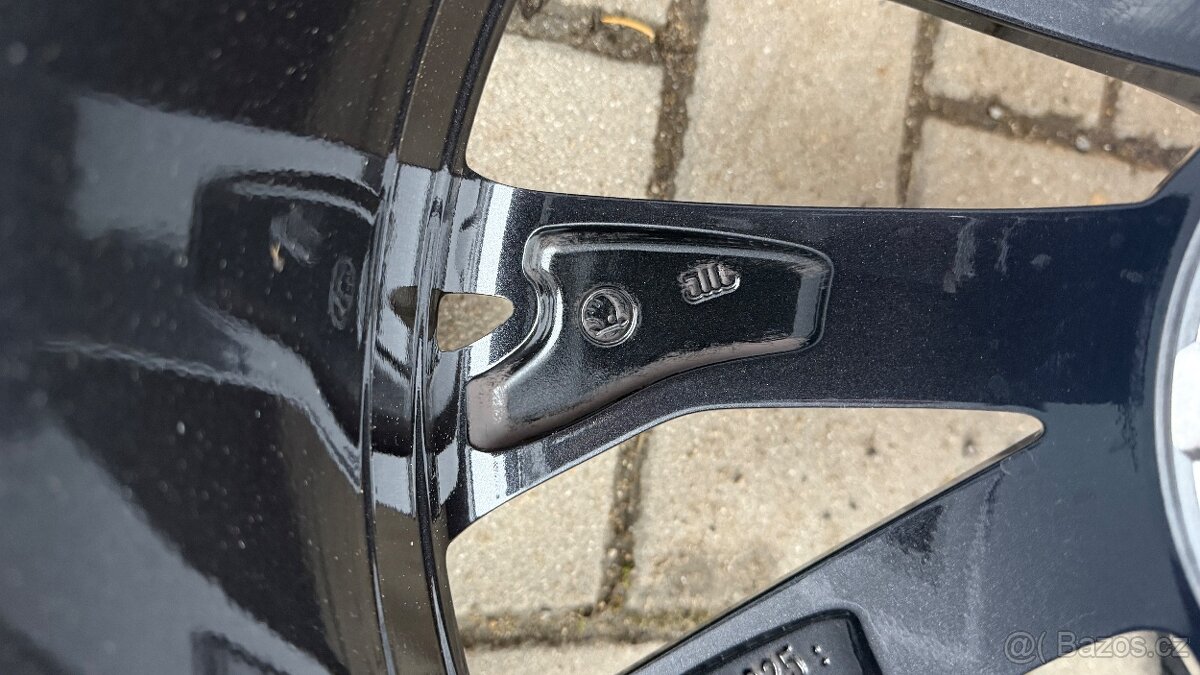 ŠKODA SUPERB ALU KOLA 19 HELIX ZIMNÍ 235/40/19 - 7