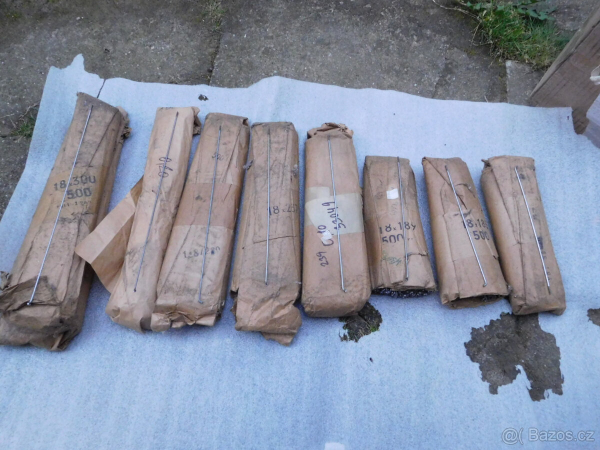 Světlo a díly. - 7