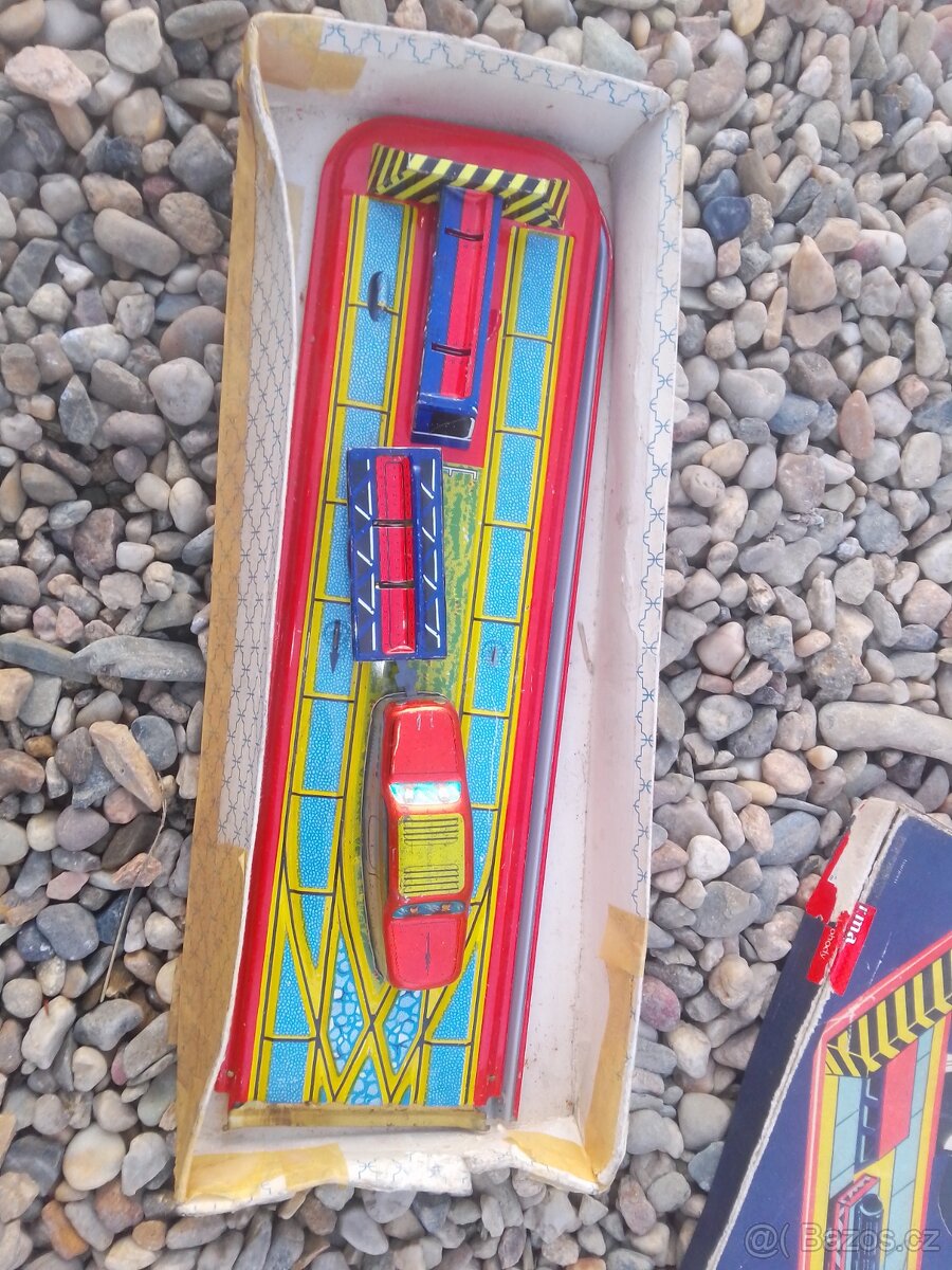 Kovová Autodráha - 7