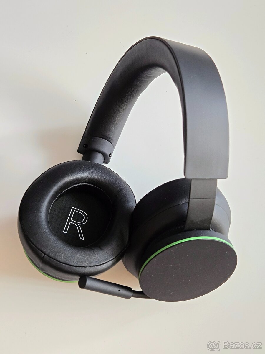XBOX Series X + 4x ovladač + headset + hry - 7