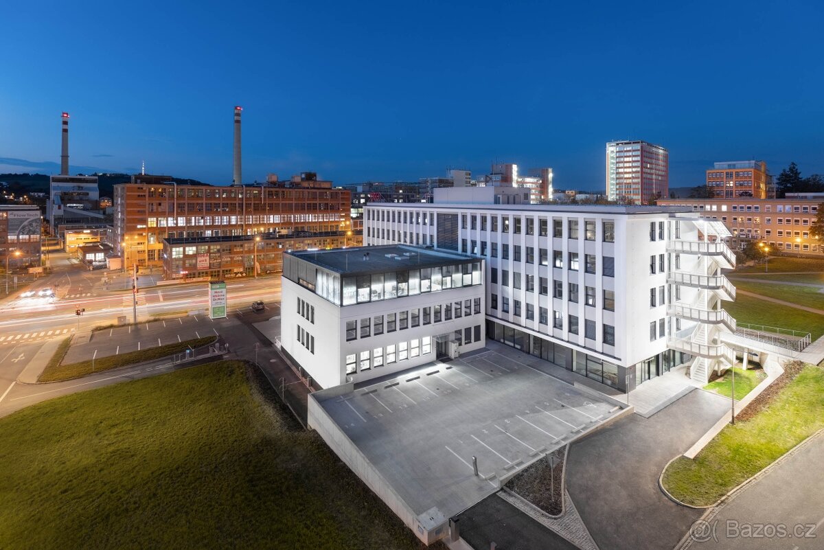 Hledáme fajn kolegu do sdílené kanceláře ve Zlín - 7