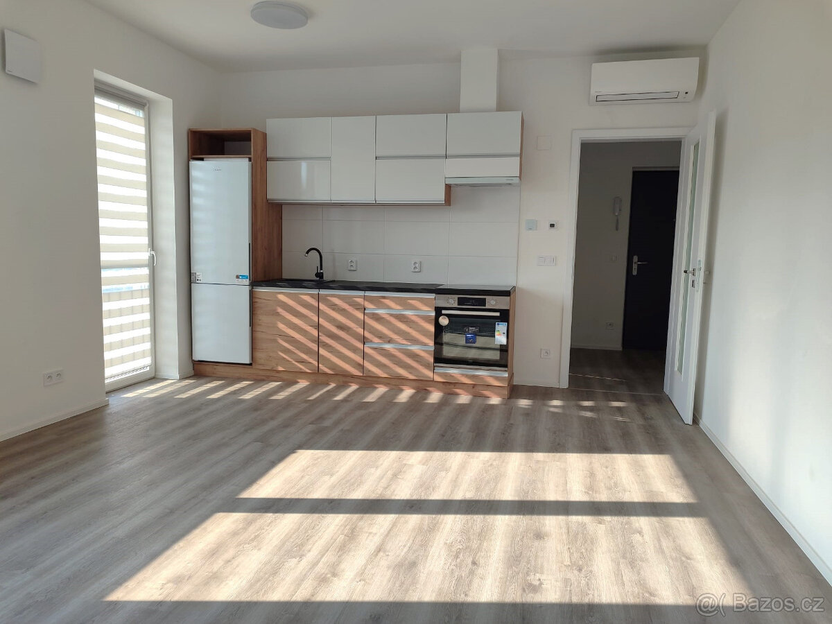 Pronájem moderního bytu 2+kk, 44m2 Zbiroh, Majerové - 7