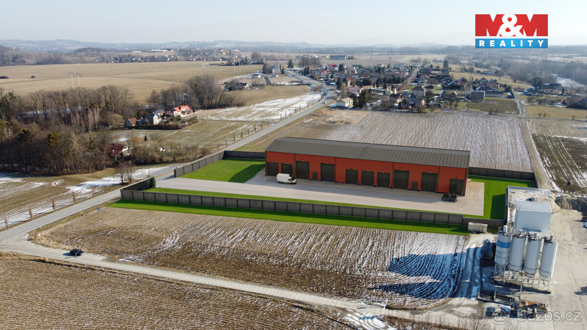 Komerční pozemek v obci Vojkovice 3.908 m2 - 7