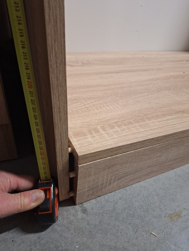 Skříň lamino v.210, š.77cm, hl.52cm - 7