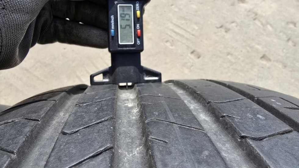 Letní pneu 245/45/19 Pirelli - 7