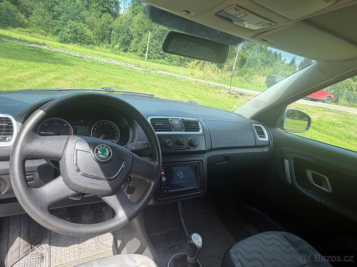 Prodám auto Škoda Roomster - 7