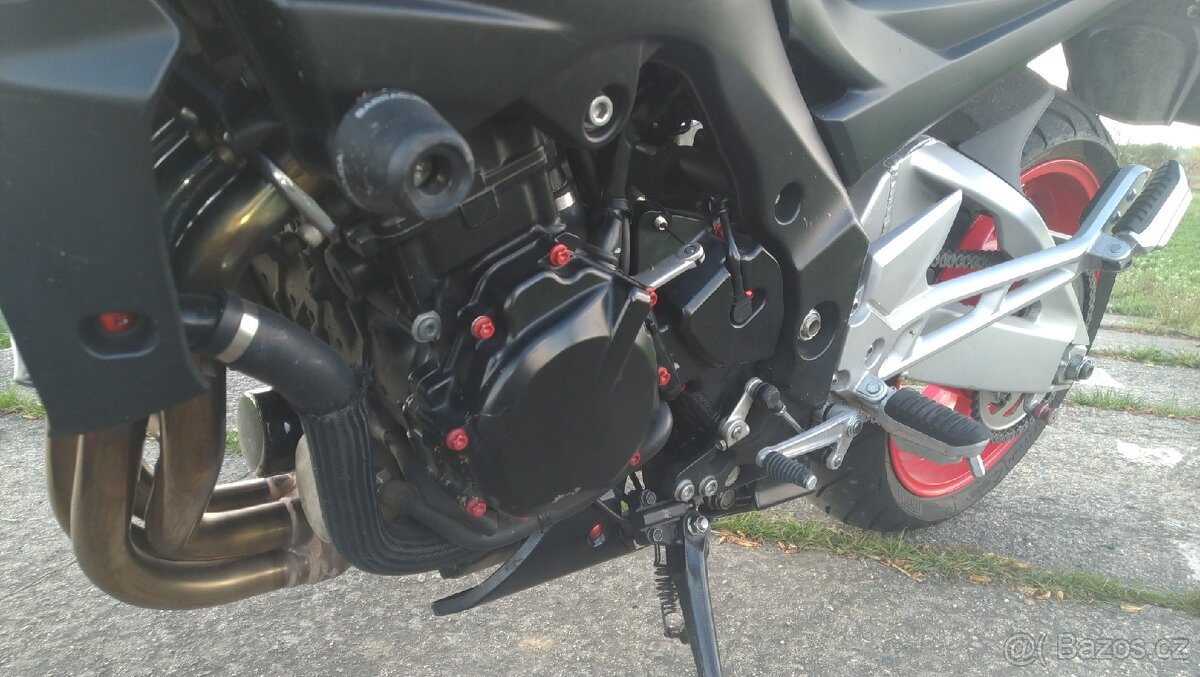 Suzuki GSR 600 edice Yoshimura - 7