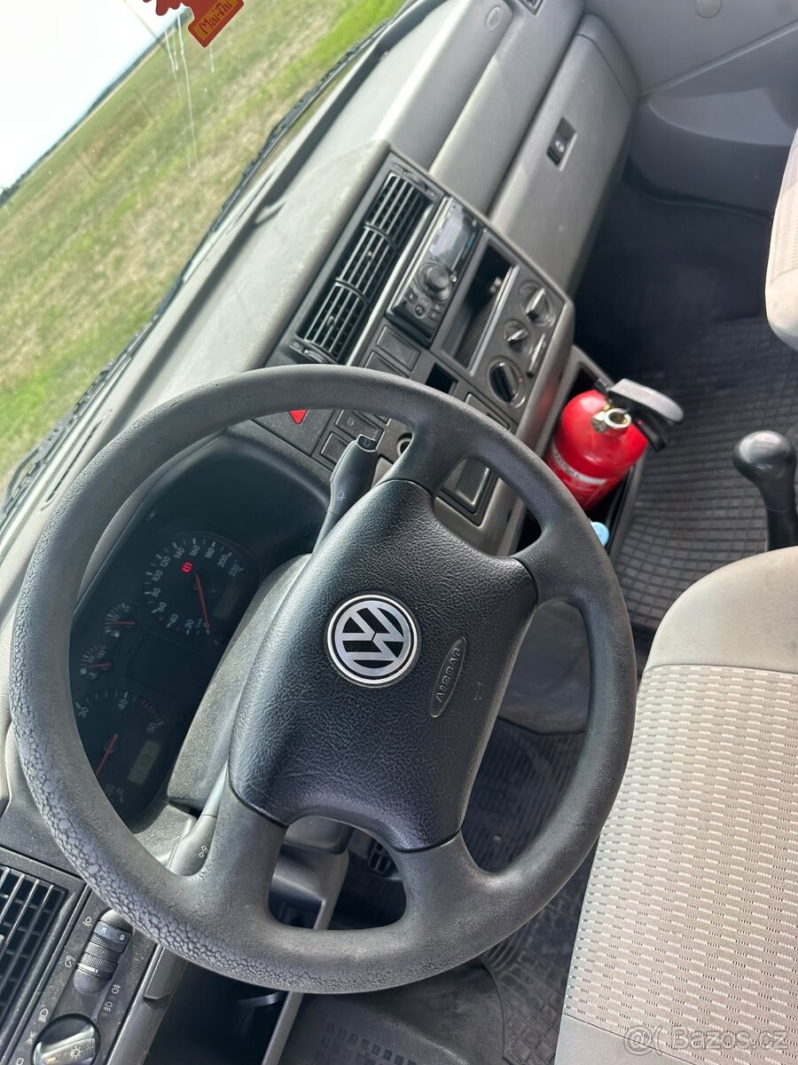 Prodám T4 Caravelle long 2.5 TDI - 7