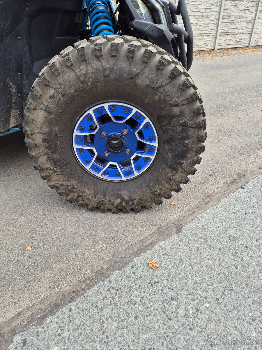 CAN AM Maverick X3 Turbo RC - 7