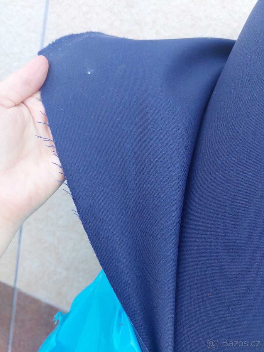 Zatemňovaci látka 30-35 metrů - 7