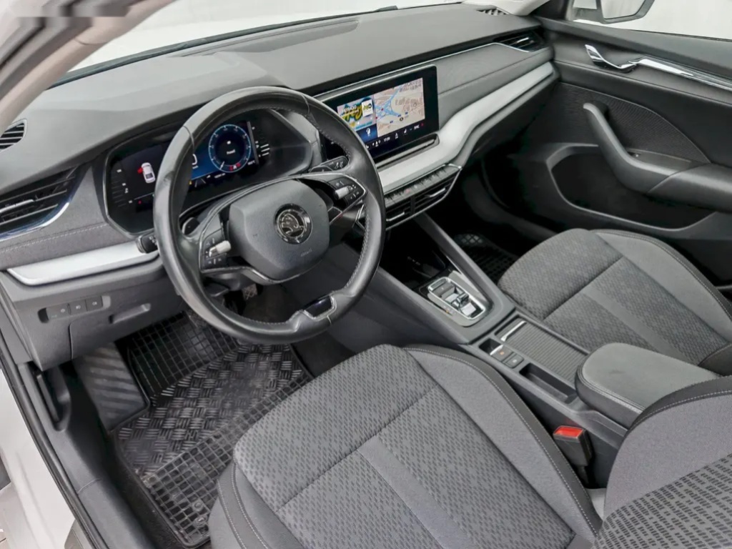 Škoda Octavia, 2.0TDi 110kW DSG STYLE - 7