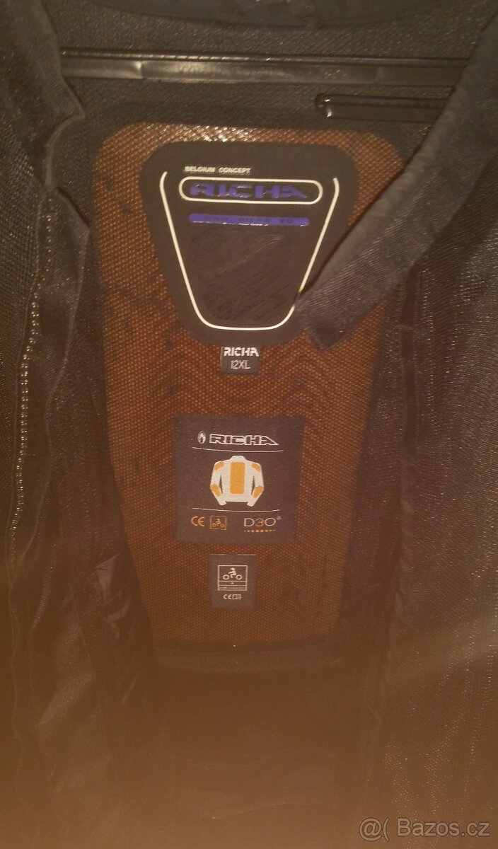 Motobundy, kožené motokalhoty, Helma MT, Přilba Cox, Brno - 7