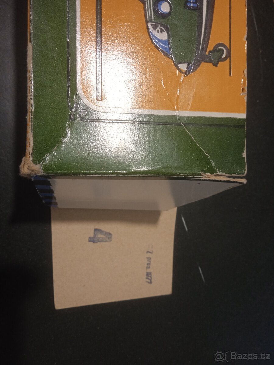 RETRO HRAČKA VRTULNÍK OK-73 - 7