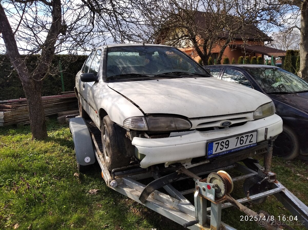 Ford Mondeo Mk1 - 7