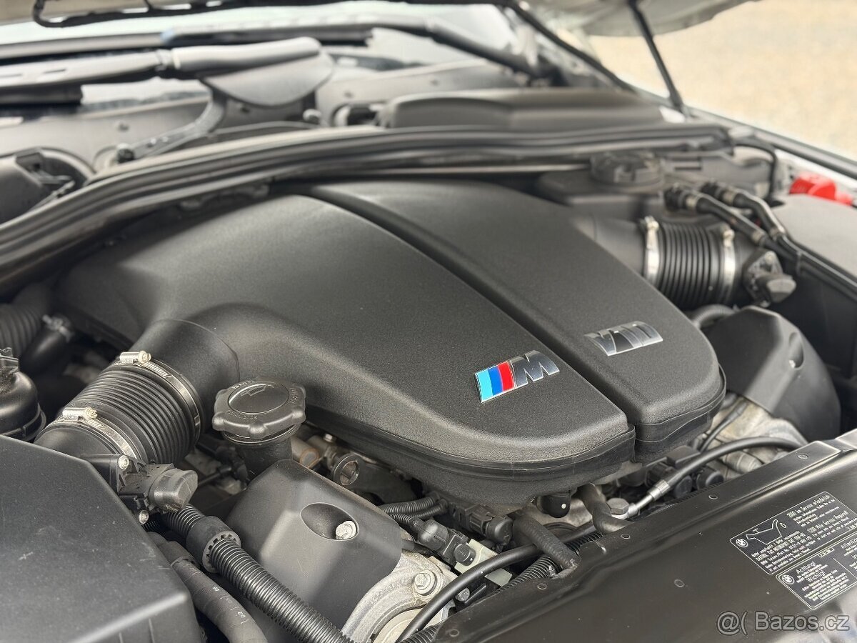 BMW M5 E60 V10 128TKM 2005 - orig stav - EU - 7