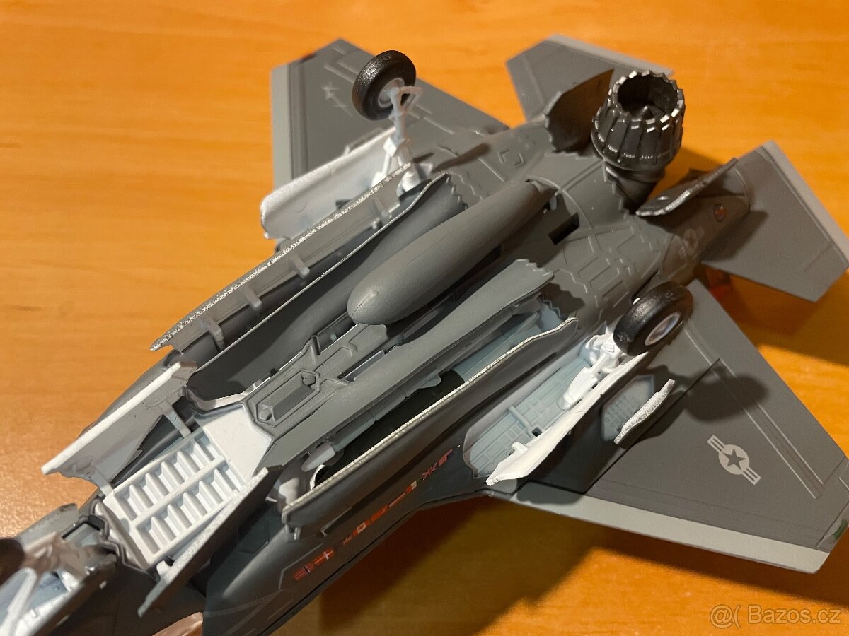 F35B LIGHTNING - model letadla 1:72 - 7