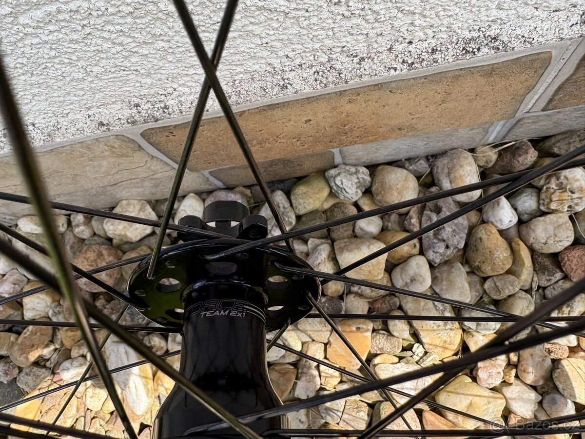 Zapletená kola 29" - 7