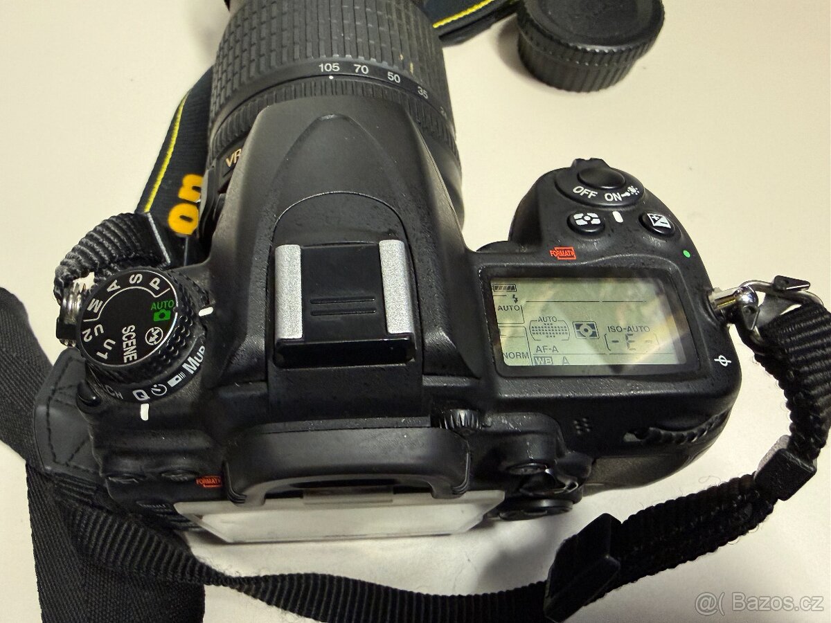 Nikon D7000 s příslušenstvím - 7