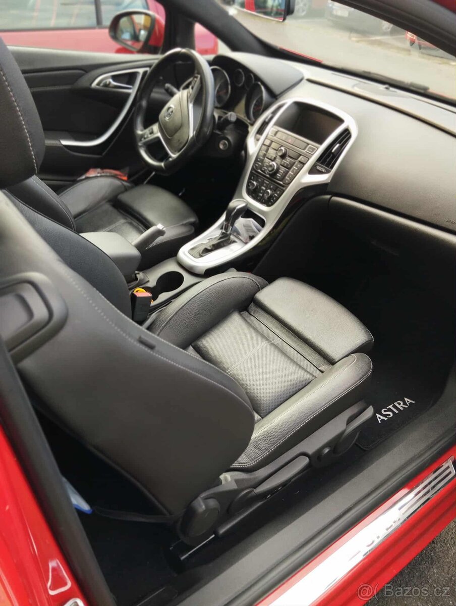 Opel Astra GTC 1,6 Turbo - 7