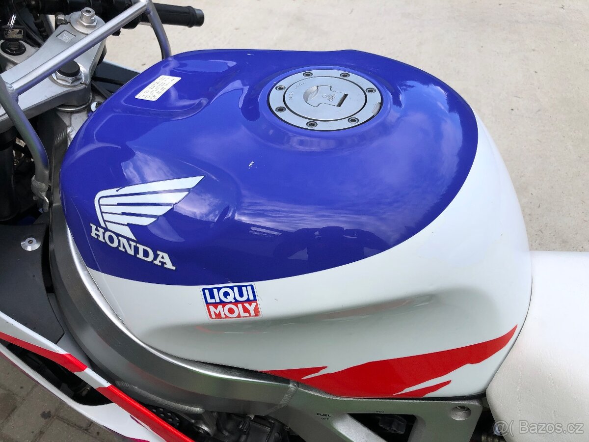 Honda cbr 900rr - 7