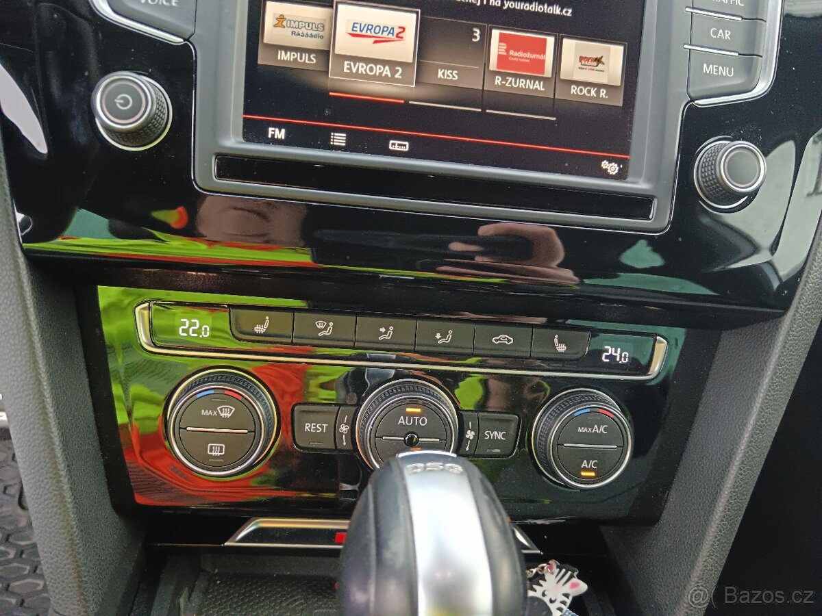 Volkswagen Passat 4motion r line - 7